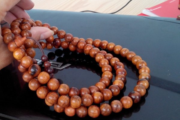 tràng hạt gỗ sưa 10 ly